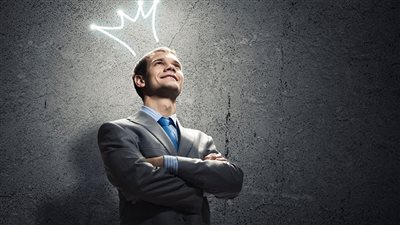 أم تخشى من أن يرث ابنها من طليقها النرجسية.. وتسأل كيف تحميه؟ 