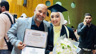 هيرنيوز تهنئ فاطمة سيد حسني بتخرجها بتقدير امتياز من جامعة الأزهر