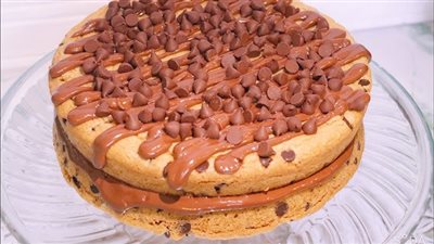 حضريها لأطفالك .. طريقة عمل كيكة الكوكيز اللذيذة في مطبخك