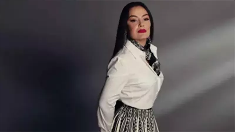 الفنانة شيريهان 