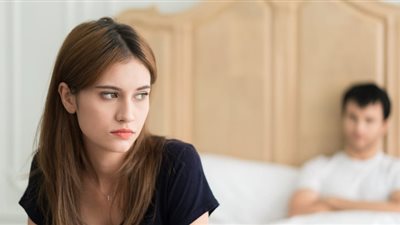  ما الحكم الشرعي في طلب الزوجة الطلاق بسبب العنة؟ « الإفتاء تُجيب »