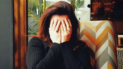 اختفى أكسسوار شعري في حفل وخائفة من السحر.. ماذا أفعل؟