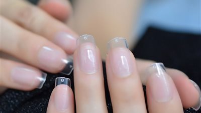 5 مخاطر احذريها قبل استخدام «الهارد جيل» للأظافر 