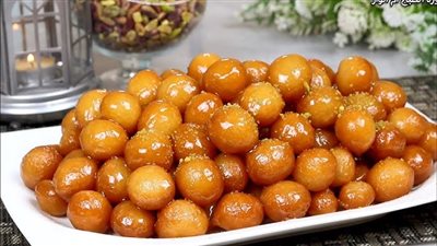 مقرمشة ولذيذة .. طريقة عمل لقمة القاضي بمكونات بسيطة 