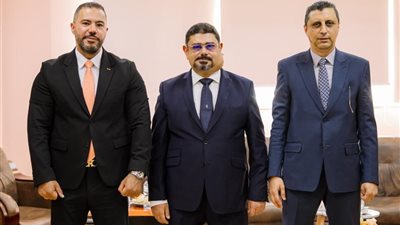 نائب رئيس البورصة المصرية يلقي كلمة تثقيفية لطلاب مدارس ميلينيوم الدولية حول الاستثمار