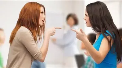 أم تشكو خطيب بنتى عصبى جدا ماذا افعل لفسخ الخطوبة .. تعليقات صادمة 