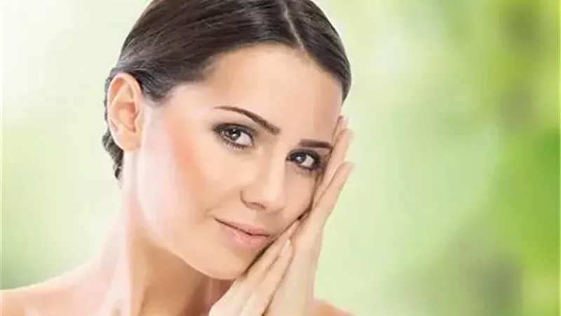 فوائد اللبأ للبشرة 