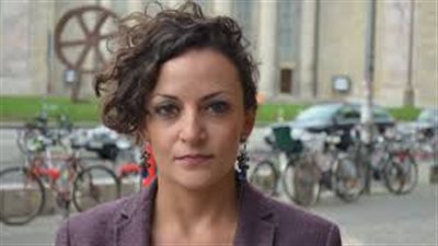 سارة إسحاق | صانعة أفلام يمنية بريطانية رشحت لجائزة الأوسكار