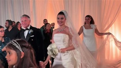 أروى جودة تحتفل بزفافها على عريسها الإيطالي بأجواء عائلية مفعمة بالبساطة والفرح