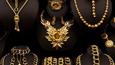 التأثير النفسي للذهب.. كيف يؤثر ارتداؤه على مزاج المرأة؟