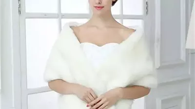 10 نصائح لتحقيق التدفئة الفعالة أسفل فستان الزفاف بالشتاء