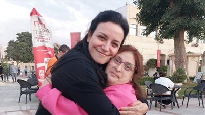 ريهام عبد الغفور تروّج لفيلمها “خريطة رأس السنة”