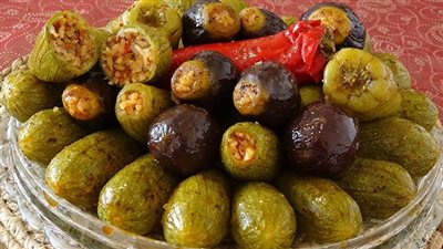 طريقة عمل محشي الباذنجان اللذيذ بخطوات بسيطة في مطبخك