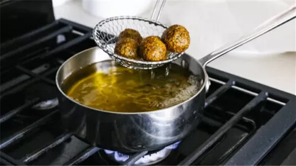 مقلاة الزيت