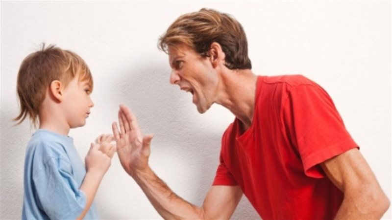 الأب النرجسي