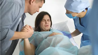 10 أمور احرصي عليها وأخرى تجنبيها لولادة طبيعية آمنة