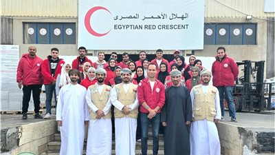 بالتعاون مع سفارة سلطنة عمان بالقاهرة العُمانية للأعمال الخيرية تُدخل آلاف الخيام إلى قطاع غزة