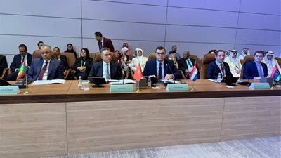 وزير الإسكان يشارك في اجتماع مجلس وزراء الإسكان والتعمير العرب بالدوحه