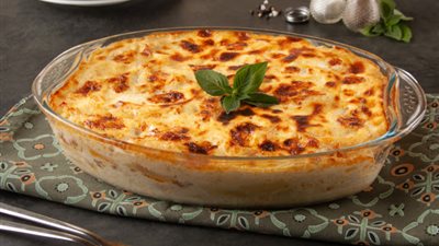 لغداء شهي وسريع  .. طريقة عمل المكرونة بالبشاميل والمشروم