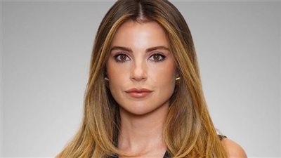 أول تعليق رسمي للفنانة التركية إزجي أيوب أوغلو بعد القبض عليها في قضية مخدرات