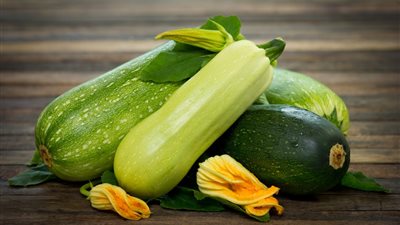 دلالة على الرزق.. تفسير رؤية الكوسة في المنام للعزباء والمتزوجة 