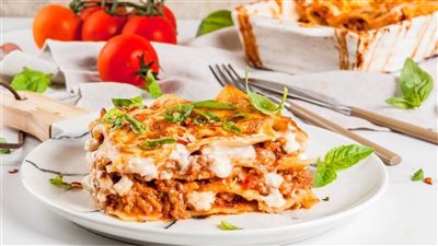 طريقة عمل اللازانيا بالدجاج والبشاميل بخطوات سهلة وسريعة 