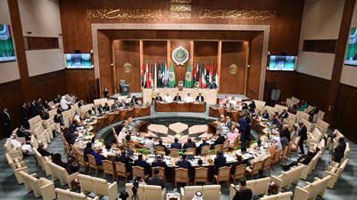 البرلمان العربي يشيد بجهود سلطنة عُمان في اتفاق تبادل الأسرى باليمن