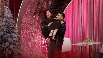 مي عمر مع زوجها محمد سامي يشعلان برومانسية برنامج 