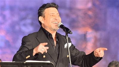 تأجيل حفل هاني شاكر لأسباب صحية.. زوجته تطمئن الجمهور وموعد جديد في أبريل