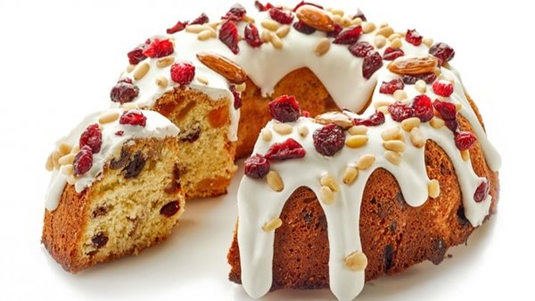  طريقة عمل الكيكة الإسفنجية بالفواكة المجففة