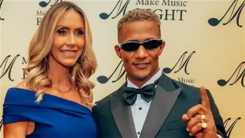 محمد رمضان مع لارا ترامب 