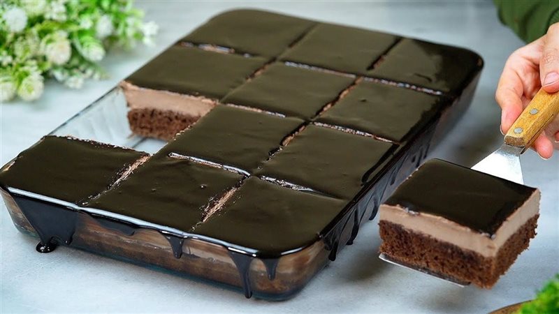 طريقة عمل كيكة الشوكولاتة بالزبدة والحليب