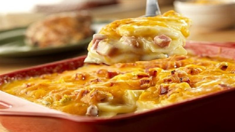 طريقة عمل  صينية البطاطس المحمرة بالجبن 