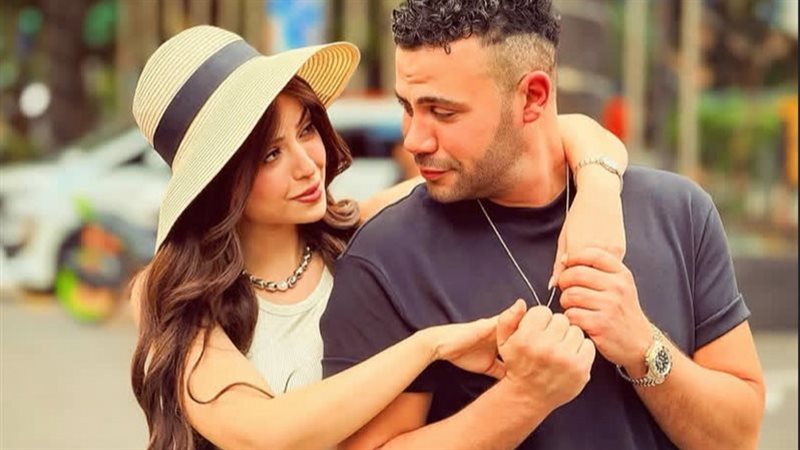 محمد إمام مع ميرنا جميل في الكينج 