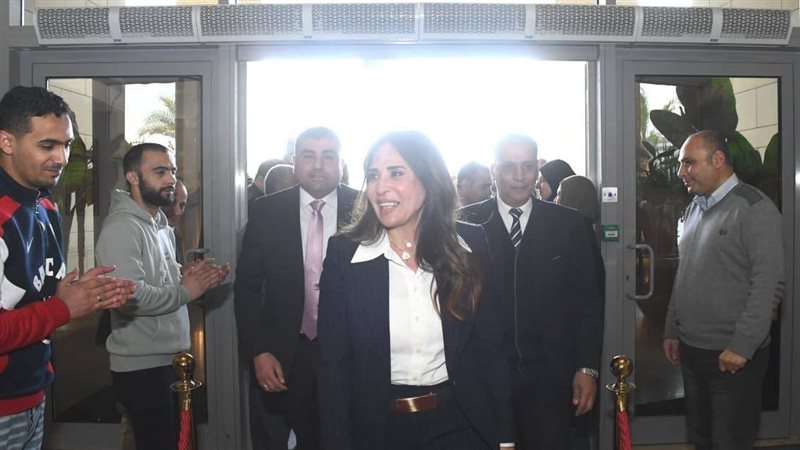 وزيرة الإسكان