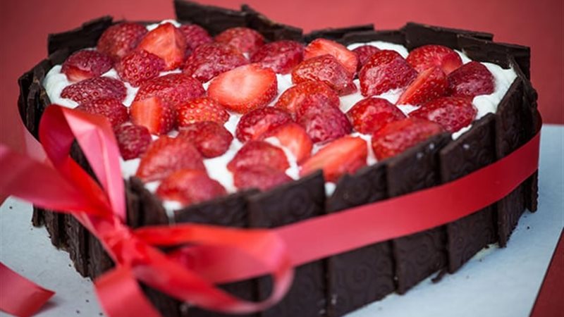 طريقة عمل كيكة الفراولة بالكريمة