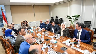 وزيرة الإسكان تبحث مع الشركة السعودية المصرية للتعمير معدلات تسويق عدد من مشروعات هيئة المجتمعات العمرانية الجديدة