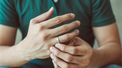 تأجيل الأبوة إلى بعد الأربعين.. قرار محسوب أم مجازفة بيولوجية