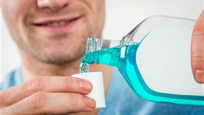   ما حكم استخدام غسول الفم للصائم وهل يعد ذلك من المفطرات؟ .. الإفتاء توضح