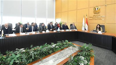 وزيرة الإسكان تترأس اجتماع اللجنة التنسيقية العليا لهيئة المجتمعات العمرانية الجديدة وأجهزة المدن