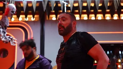 أحمد السقا يكشف مفاجأة عن إمكانية عودته لطليقته مها الصغير