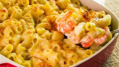 طريقة عمل طاجن المكرونة بالجمبري بخطوات سهلة على سفرة رمضان 