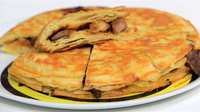 طريقة عمل صينية الرقاق بالدجاج