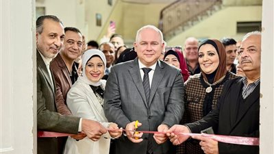 المركز الثقافي الروسي بالقاهرة يحتضن إبداعات طلاب القليوبية في معرض فني