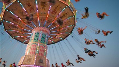 تفسير رؤية الملاهي في المنام للعزباء والمتزوجة والحامل 