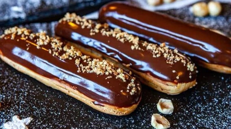 طريقة عمل الإكلير بالشوكولاتة