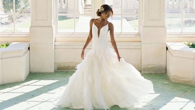 تفسير رؤية الفستان الأبيض في المنام