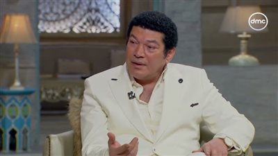 باسم سمرة يثير الجدل مجددًا بتصريحات عن نجوم الوسط الفني.. نصيحة لهنيدي ومالك 