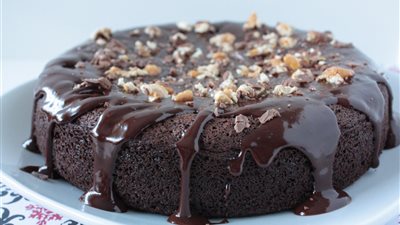 طريقة عمل كيكة البراونيز اللذيذة بخطوات بسيطة في مطبخك