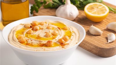 تفسير حلم أكل الحمص في المنام وعلاقته بسماع الأخبار السارة